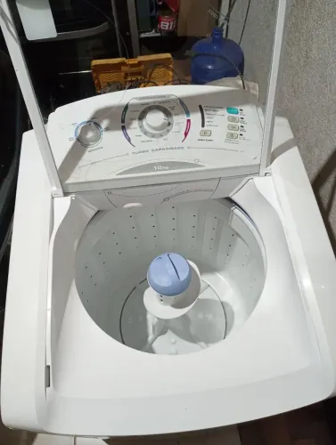 vende-se máquina de lavar 12 kg Eletrolux