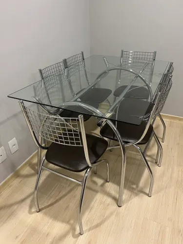 Mesa de 6 cadeiras