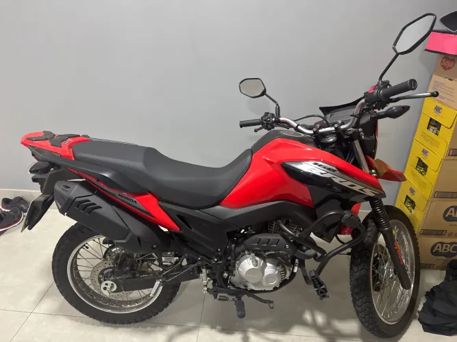 Bros 160 ABS a mais completa