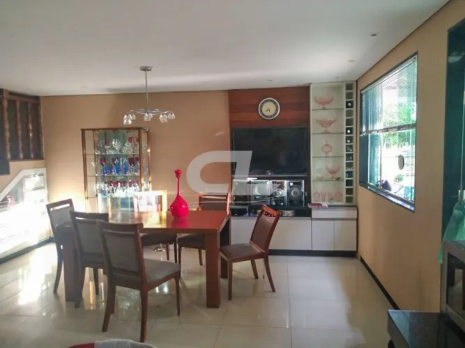 Casa, 4 quartos, 1 suite, 4 vagas