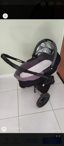 Carrinho quinny com Moisés, e dobrável excelente para pais exigente.