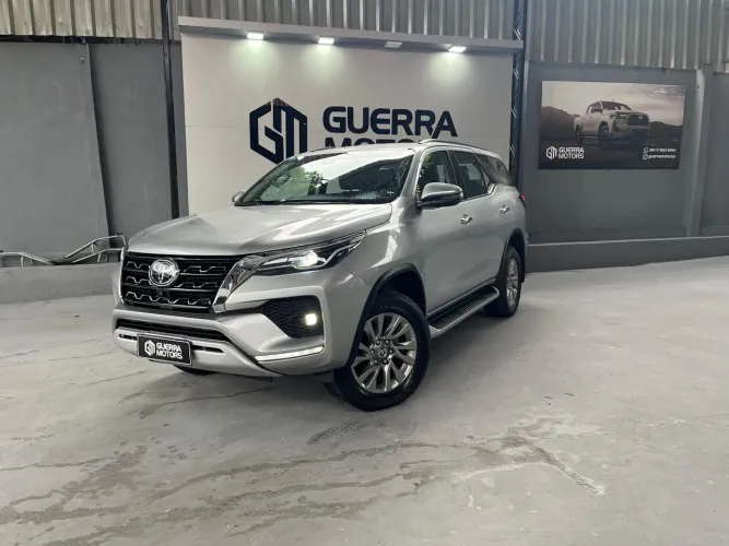 Toyota Hilux SW4 SRX 4X4 2.8 TDI 16V Dies. Aut. 2023