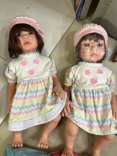 2 Boneca Bebê Reborn Luxo NOVO somente retirada