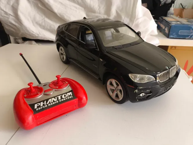 Carrinho de controle remoto BMW x6