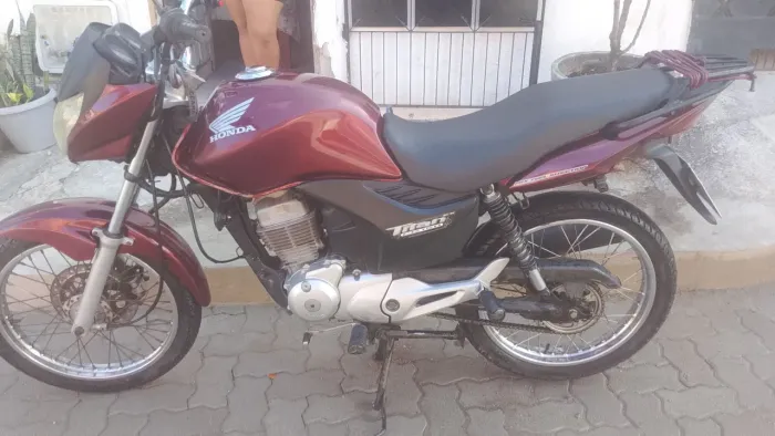 Moto a venda Honda Titan 150