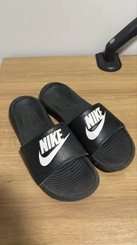 Chinelo Nike Benassi Preto - Masculino