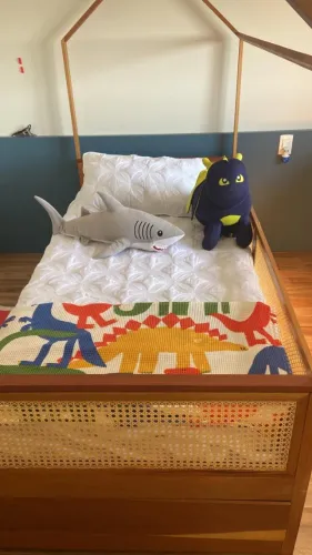 Cama Infantil Madeira Maciça c/ Cama Auxiliar e Escorregador