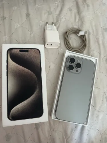 iPhone 15 pro max 256GB