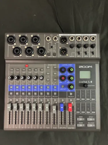 Zoom mixe live track L8
