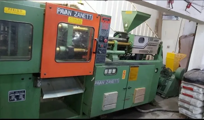 Máquina injetoras pavam Zanette  uma imaco 80/150 uma oriente 80/150 