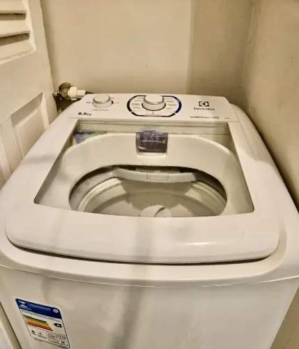 Máquina de lavar roupas Electrolux 8.5kg