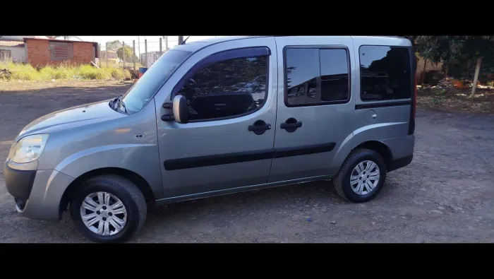 Fiat Doblo Essence 1.8 Flex 16V 5P 2014