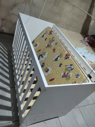 Berço semi novo