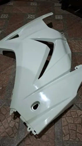 Carenagem lateral direita ninja 250r