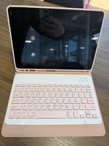 iPad 9 geração + capa com teclado