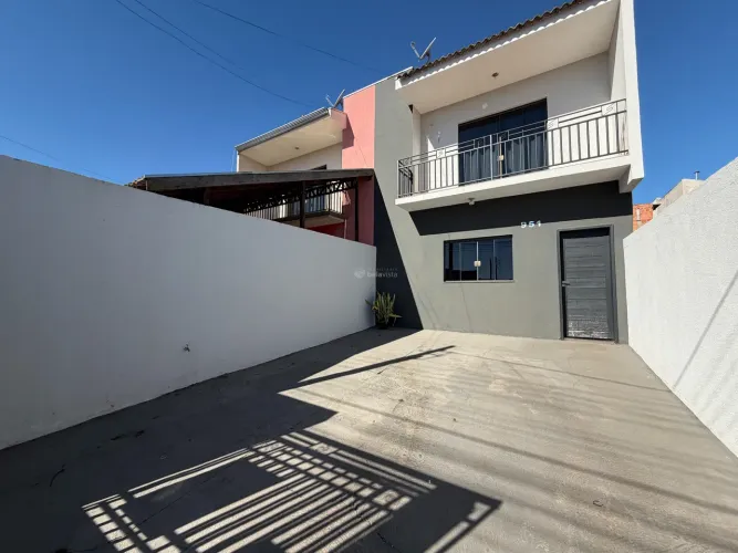 SOBRADO SEMIMOBILIADO À VENDA NO RESIDENCIAL INTERLAGOS EM APUCARANA