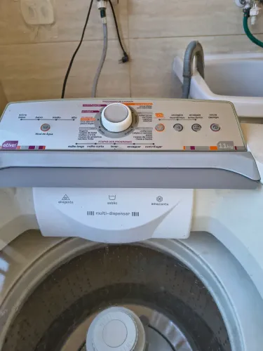 Vendo uma máquina de lavar roupa 11k Brastemp