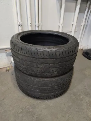 Par de pneus 245/40 r18