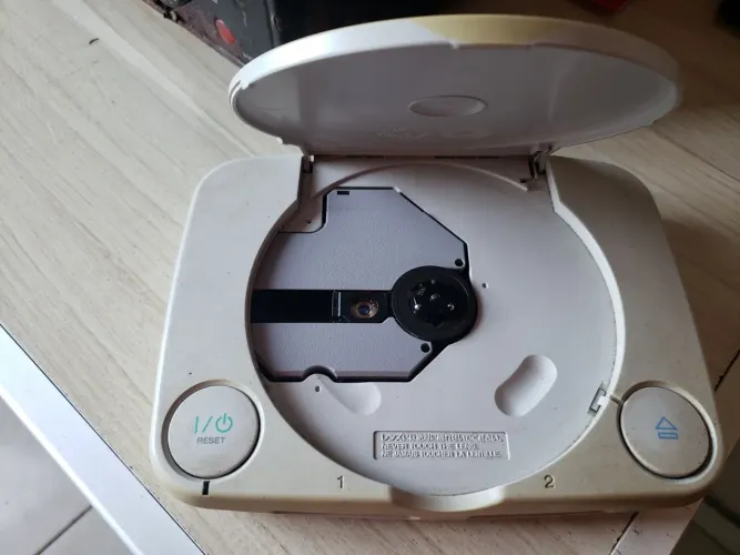 2 ps1 baby e uma carcaça de 1 ps2 fat