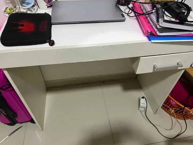 Mesa em mdf para estudos 