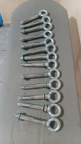 Chumbado OlHaL rosca 1/2 mn.Parábolt fixação a unidade custa 50,00  reais 