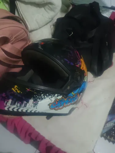 Capacete em ótimo estado 