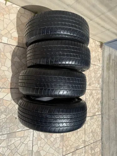 4 Pneus Bridgestone 265/60 r18