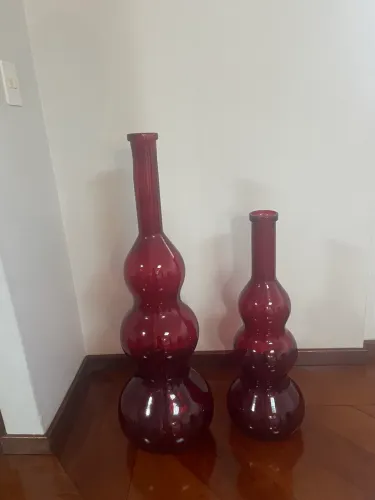 Lindos vasos grandes maior tem 1:00 menor tem 0,70 cm