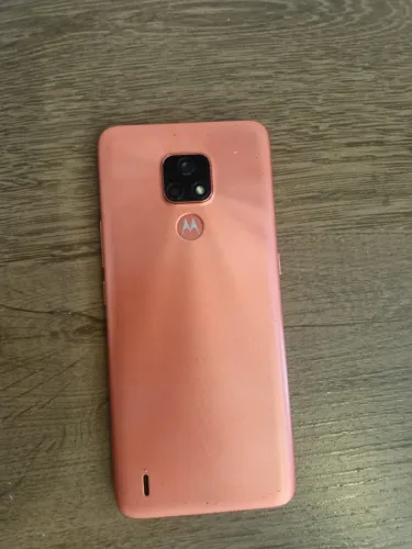 Smartphone Moto E7 64GB / 4GB RAM + Carregador e Capinha 