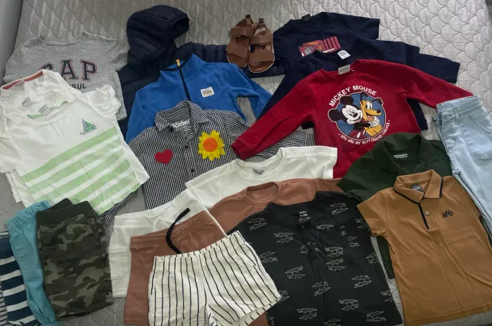 Lotinho de roupas infantil menino de 2-3 anos. 