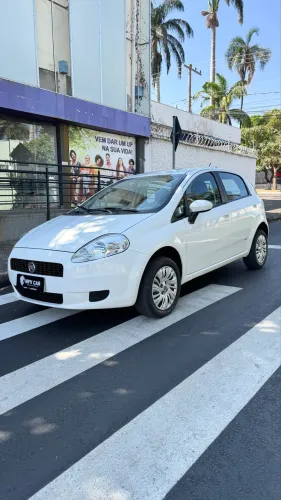 Fiat Punto Attractive 1.4 Fire Flex 8V 5P 2012