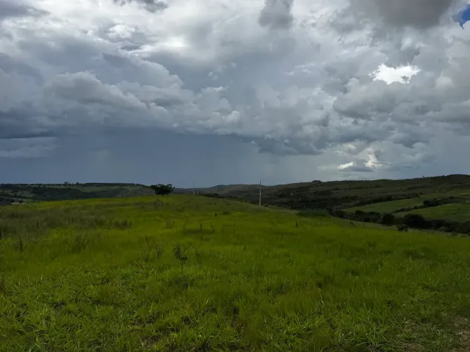 Fazenda/Sítio/Chácara para venda possui 35000 metros quadrados com 1 quarto