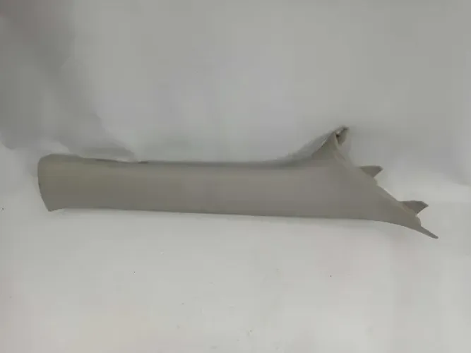 Acabamento Parabrisa Direito Nissan Versa 2016/2022