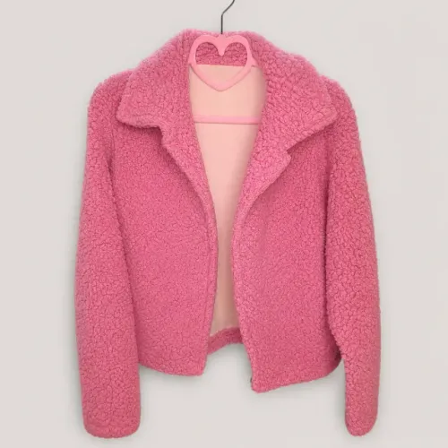 Casaco Teddy rosa peluciado quentinho para o inverno