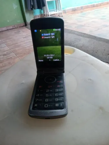 Celular LG com câmera