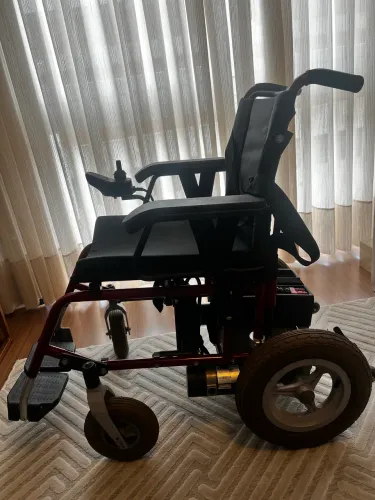 Cadeira de rodas motorizada elétrica Freedom