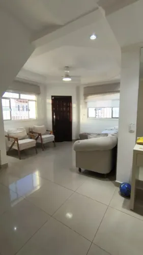 Sobrado para Venda em Presidente Prudente, Vila Santa Tereza, 4 dormitórios, 2 suítes,