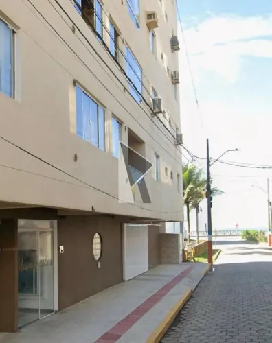 Apartamento com 1 dormitório à venda, 45 m² por R$ 650.000,00 - Gravatá - Navegantes/SC