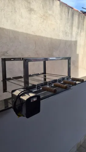 CHURRASQUEIRA GIRATÓRIA ELÉTRICA INOX COM MOTOR LOBO - ALTA QUALIDADE