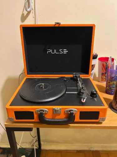 Vitrola retrô Pulse (Suitcase SP364 Bluetooth V2.1)