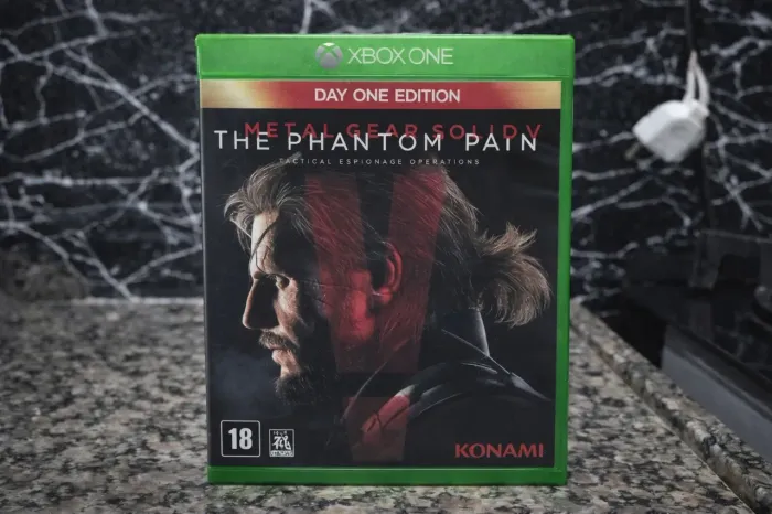 Metal Gear Solid V Xbox One Day One Edition - Original