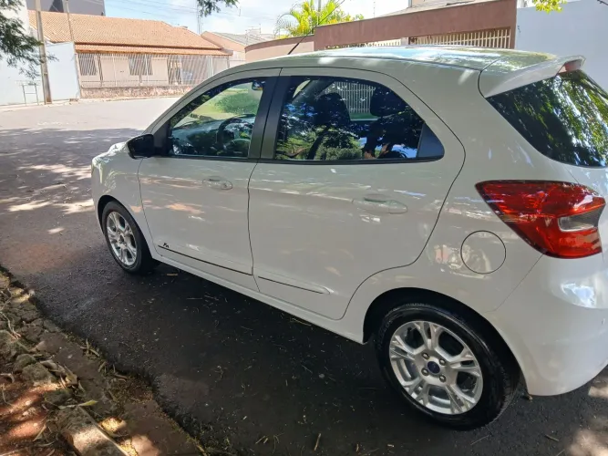 Ford KA 1.0 SEL Tivct Flex 5P 2015