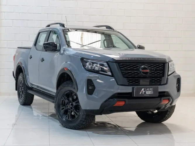 Nissan Frontier Pro4x CD 4X4 2.3 Bi-TB Die. AUT 2023
