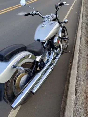 Yamaha Moto custom drag star 650 cc 2006 aceito oferta