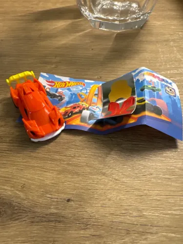 Kinder ovo hot wheels