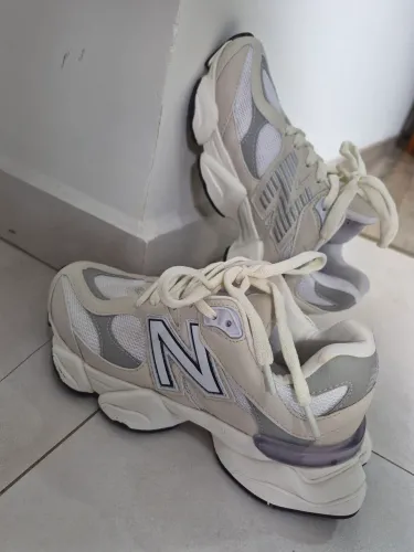 Tênis feminino New Balance 9060