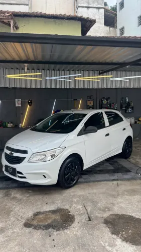 Chevrolet Onix Hatch LS 1.0 8V Flex Power Mec. 4P 2016