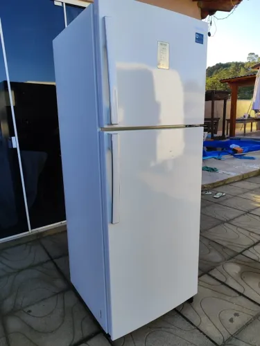 Geladeira Samsung inverter 220v