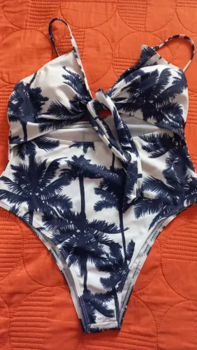 Maiô + saída de praia