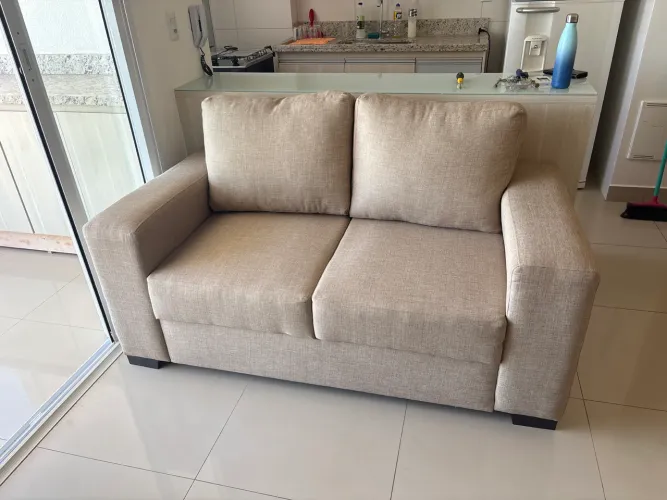 Vende-se sofá